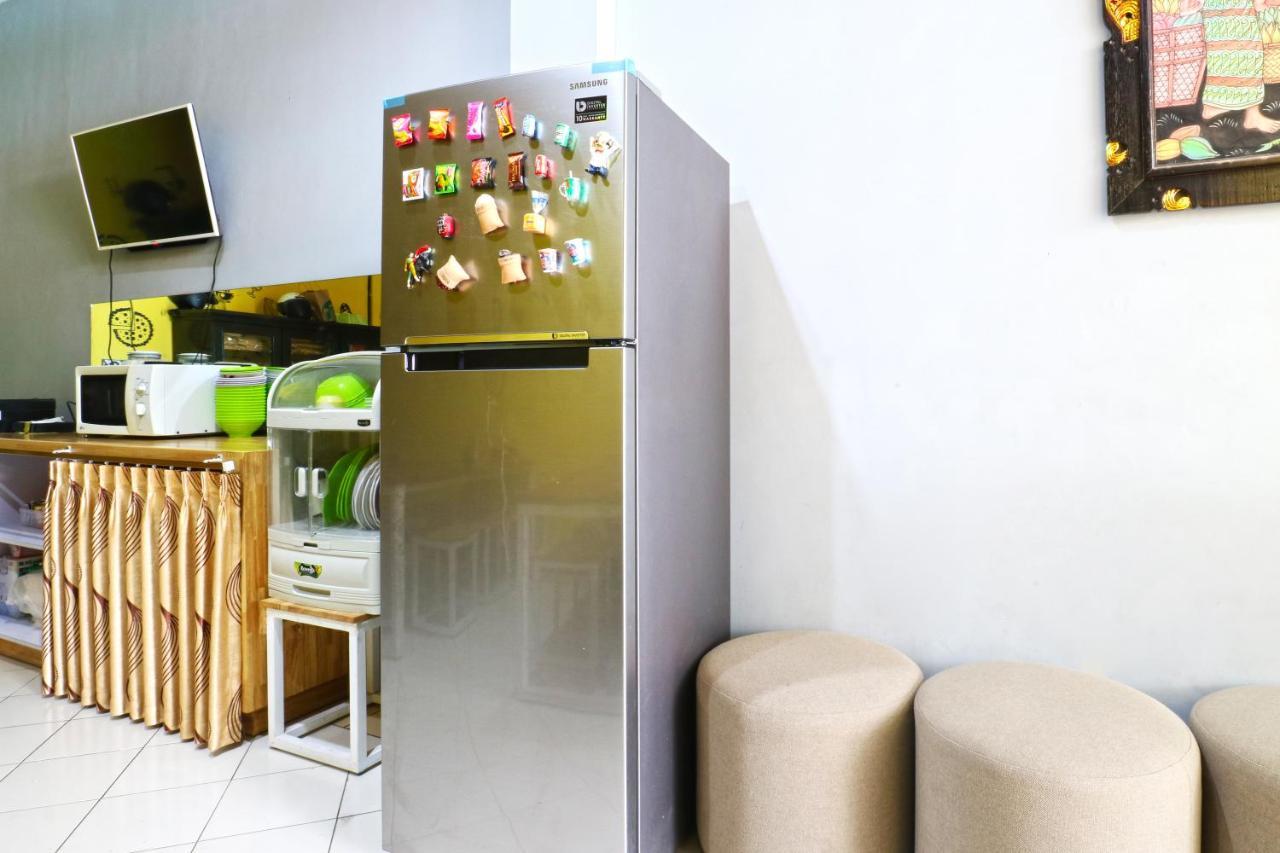 Raja Rani Hostel Denpasa Buitenkant foto