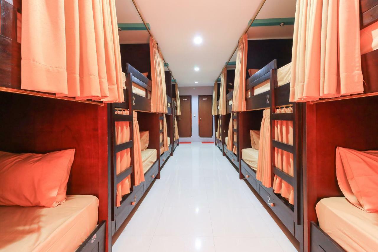 Raja Rani Hostel Denpasa Buitenkant foto